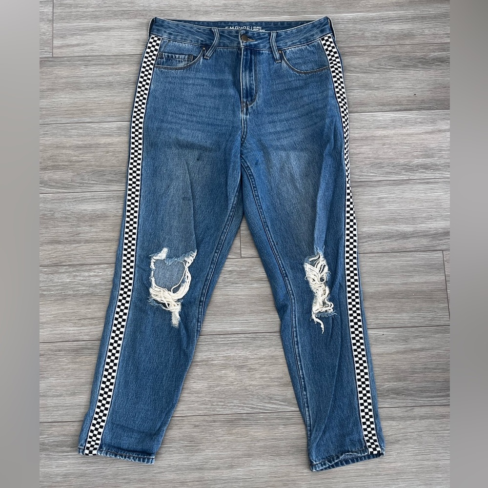 Empyre Eileen mom Jean